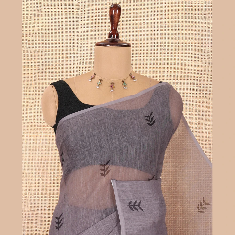 Pothys Borderless Grey Linen Cotton Saree with Leaf Print, a Contrast Leaf-Printed Pallu, and Contrast Blouse