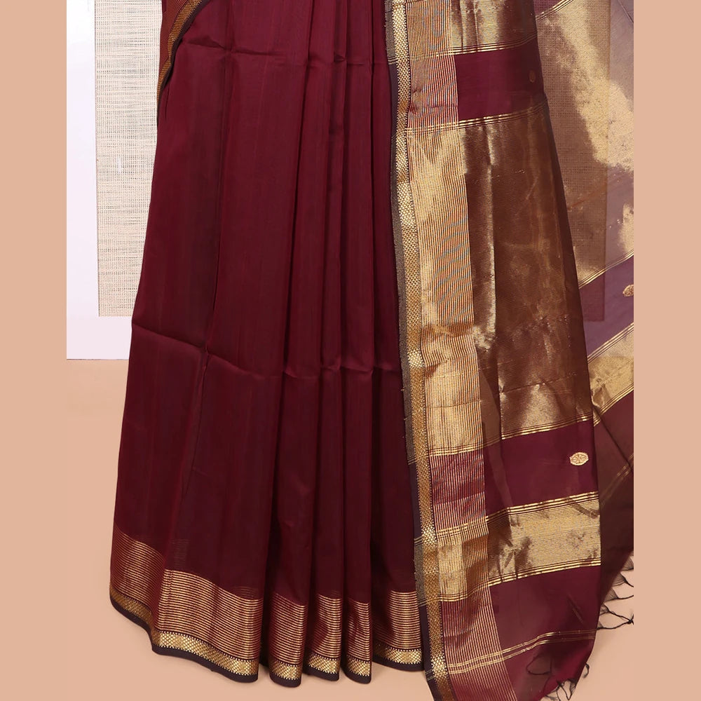 Pothys Maroon Maheshwari Cotton Saree, Bedecked with Buttas, Highlighted by a Traditional Zari Border, Zari Gleamed Up Pallu, and a Matching Blouse