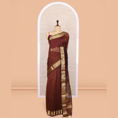 Pothys Brown Maheshwari Cotton Saree, Accentuated with Buttas, Highlighted by a Traditional Zari Border, Zari Gleamed Up Pallu, and a Matching Blouse