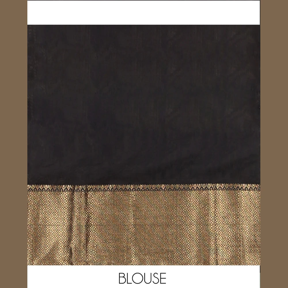 Pothys Grey Maheshwari Cotton Saree, Adorned with Buttas, Highlighted by a Traditional Zari Border, Pallu Gleamed Up with Zari Buttas, and a Contrast Blouse