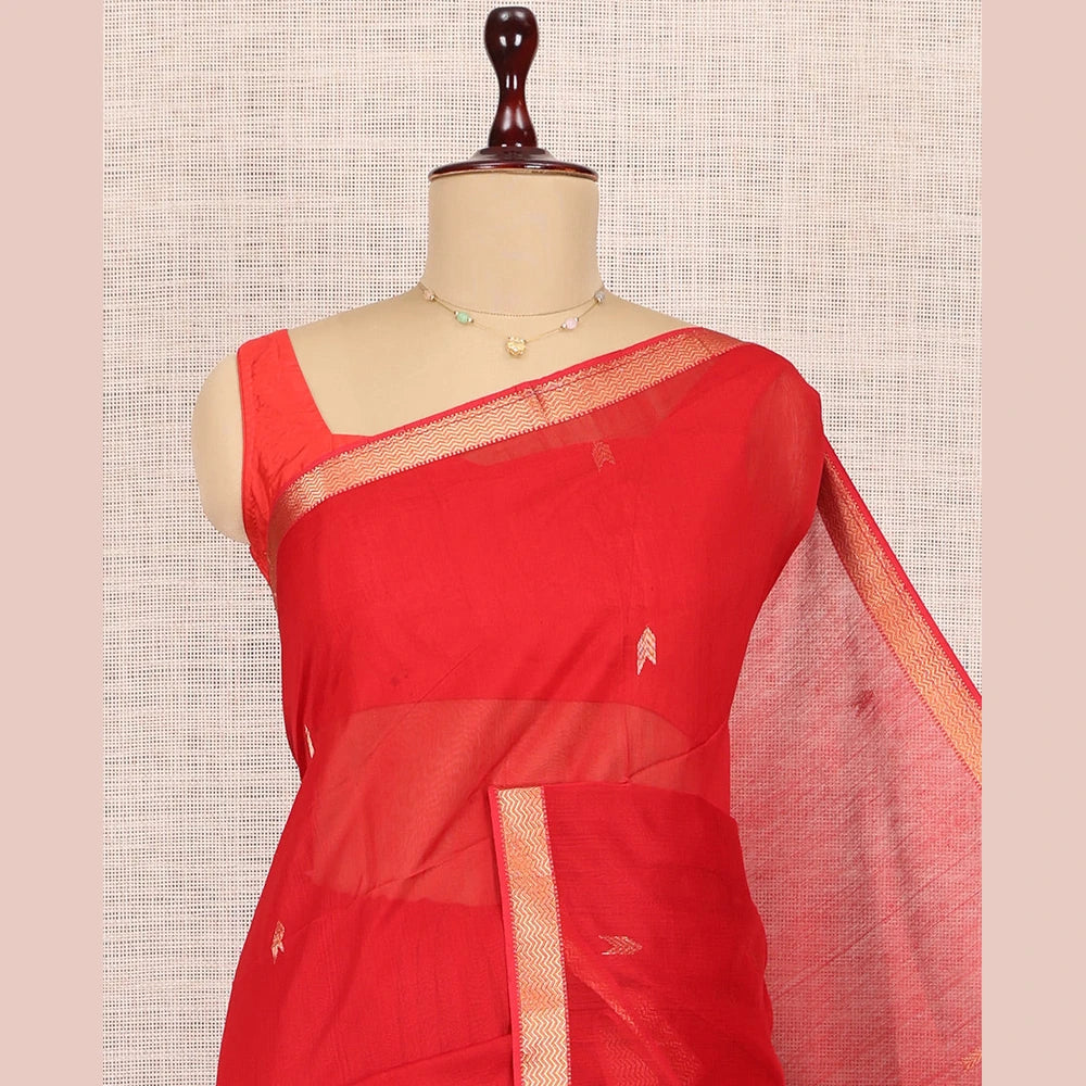 Pothys Red Maheshwari Cotton Saree, Accentuated with Buttas, Highlighted by a Chevron Zari Border, Pallu of Zari Buttas, and a Matching Blouse