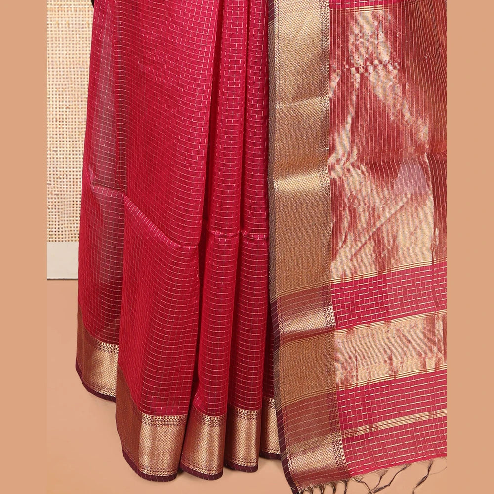 Pothys Red Maheshwari Cotton Saree, Woven with Zari Checks, a Traditional Zari Border, Gleaming Zari Pallu, and a Matching Blouse