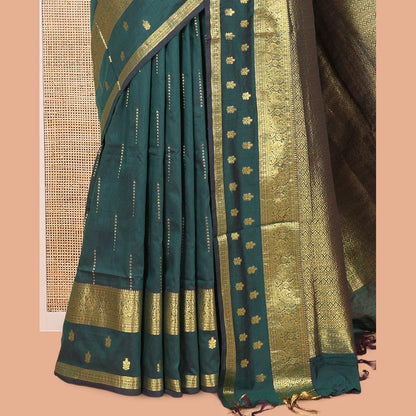 Pothys Green Kalyani Cotton Saree, Delicately Woven with Buttas, a Traditional Zari Border, Grand Pallu, and a Matching Blouse