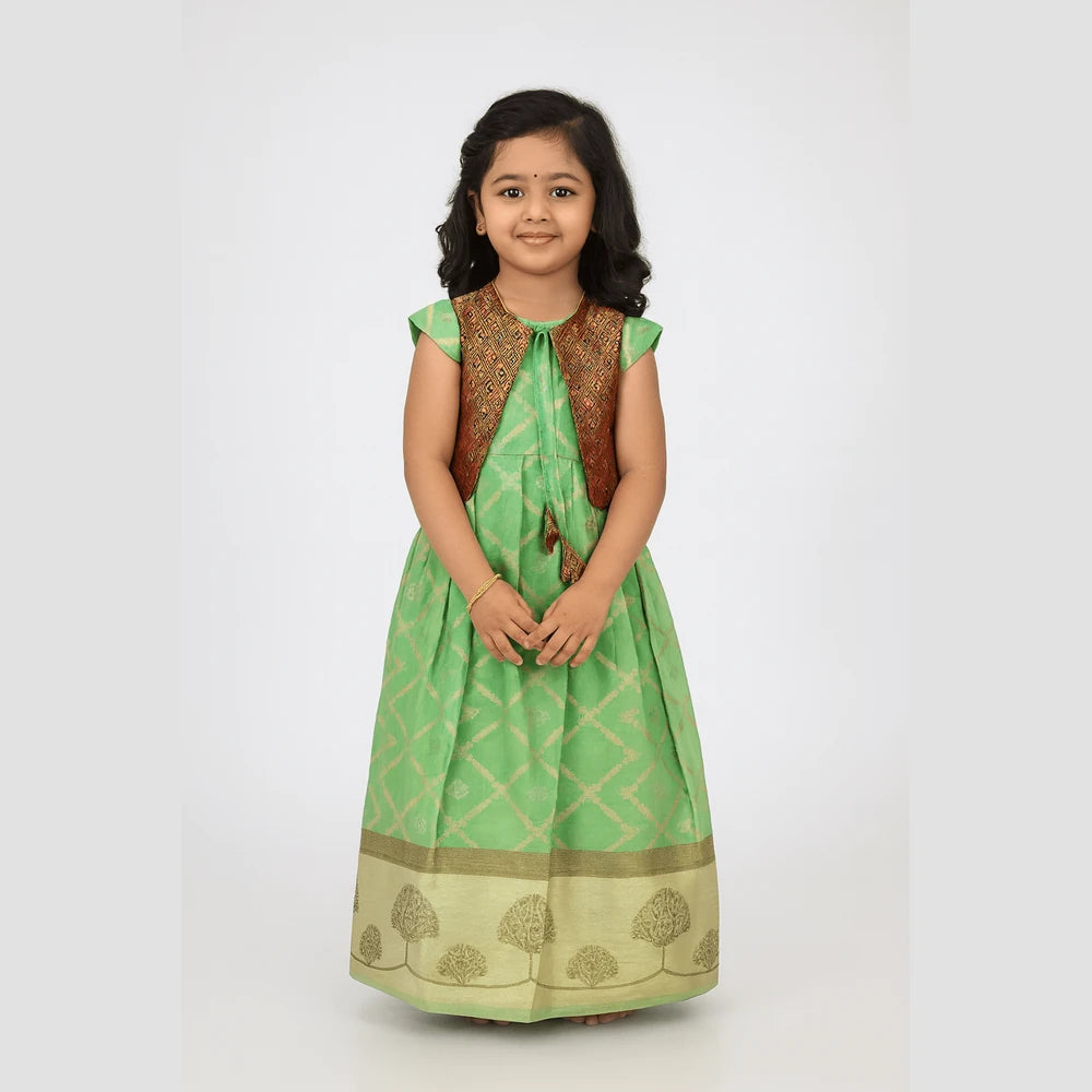 Traditional Green Maroon Coat Gown PG552