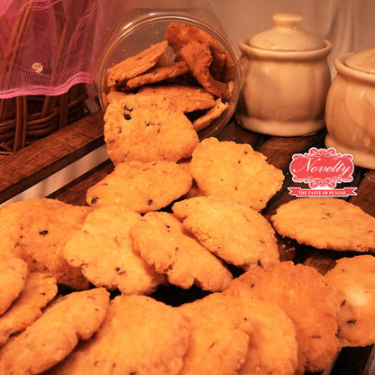 Novelty Sweets Amritsari Kali Mirch Mathi