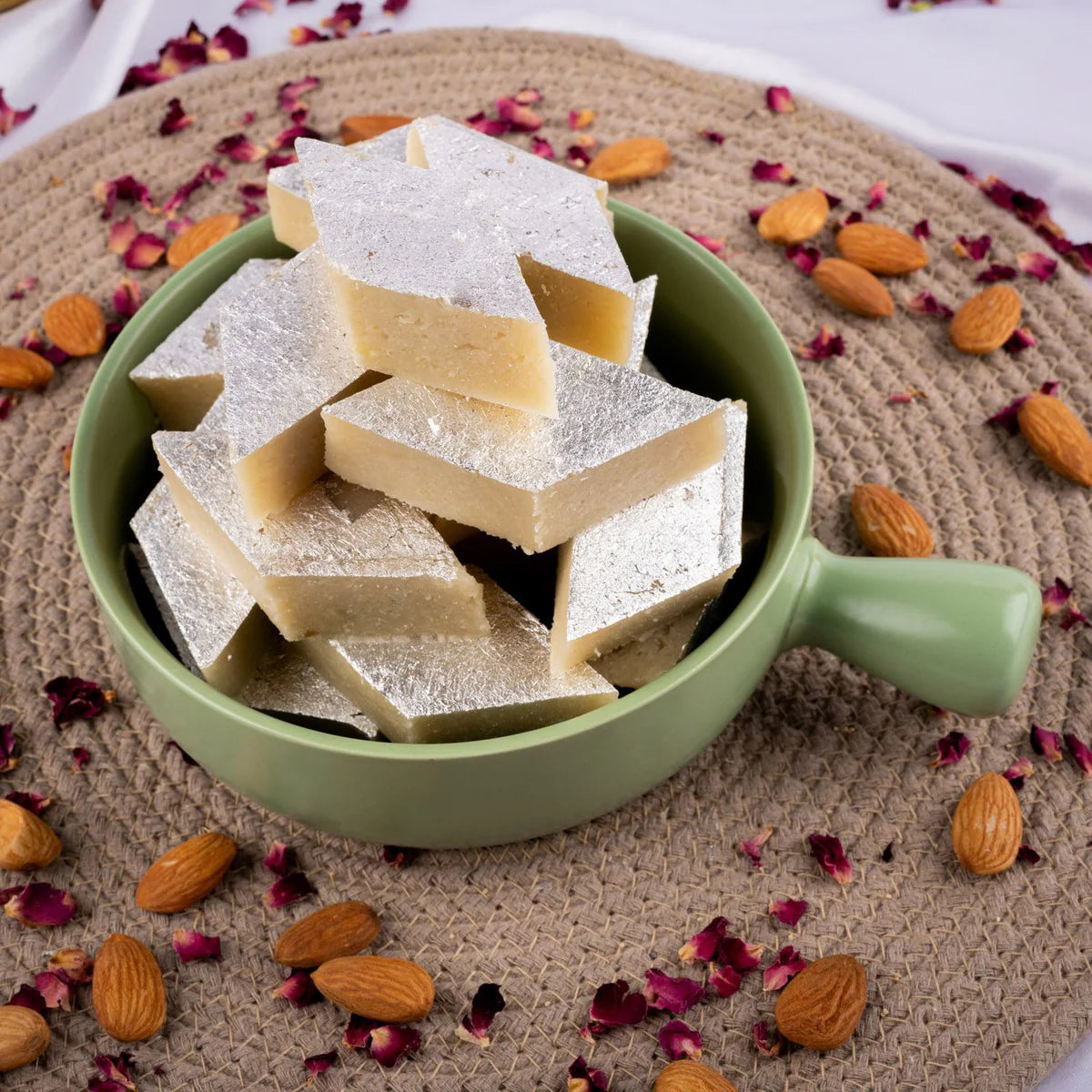 Gudmishri Badam Katli