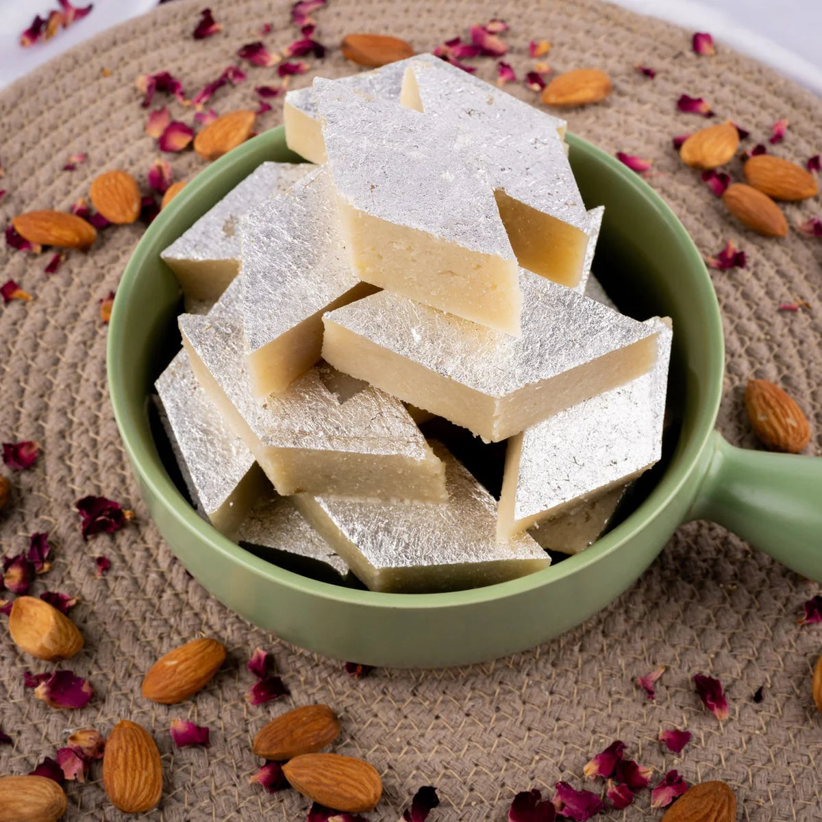 Gudmishri Badam Katli