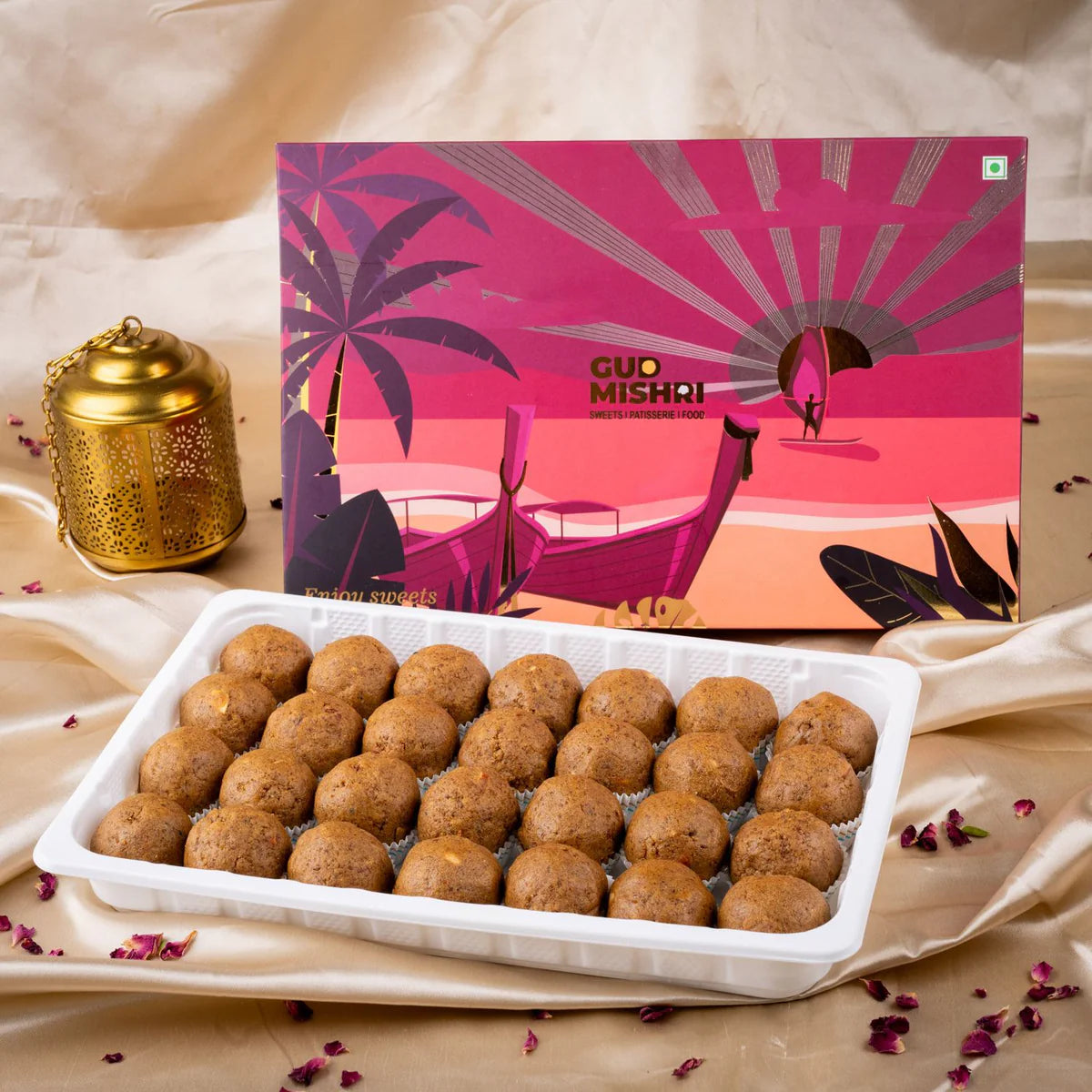 Gudmishri Besan Laddu Gud