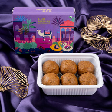 Gudmishri Besan Laddu Gud
