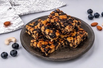 The Sweet Stories Blueberry Delight – Premium Nut & Berry Bites