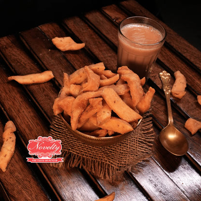 Novelty Sweets Chatpata Mutree (Namak Para)
