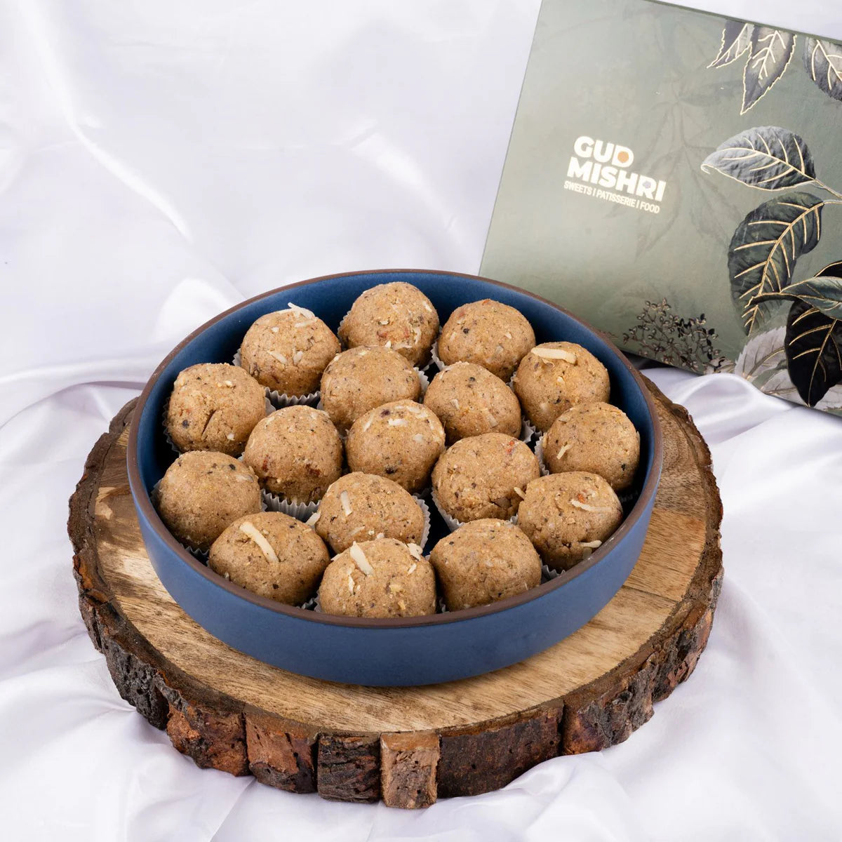 Gudmishri Gond Laddu Mishri