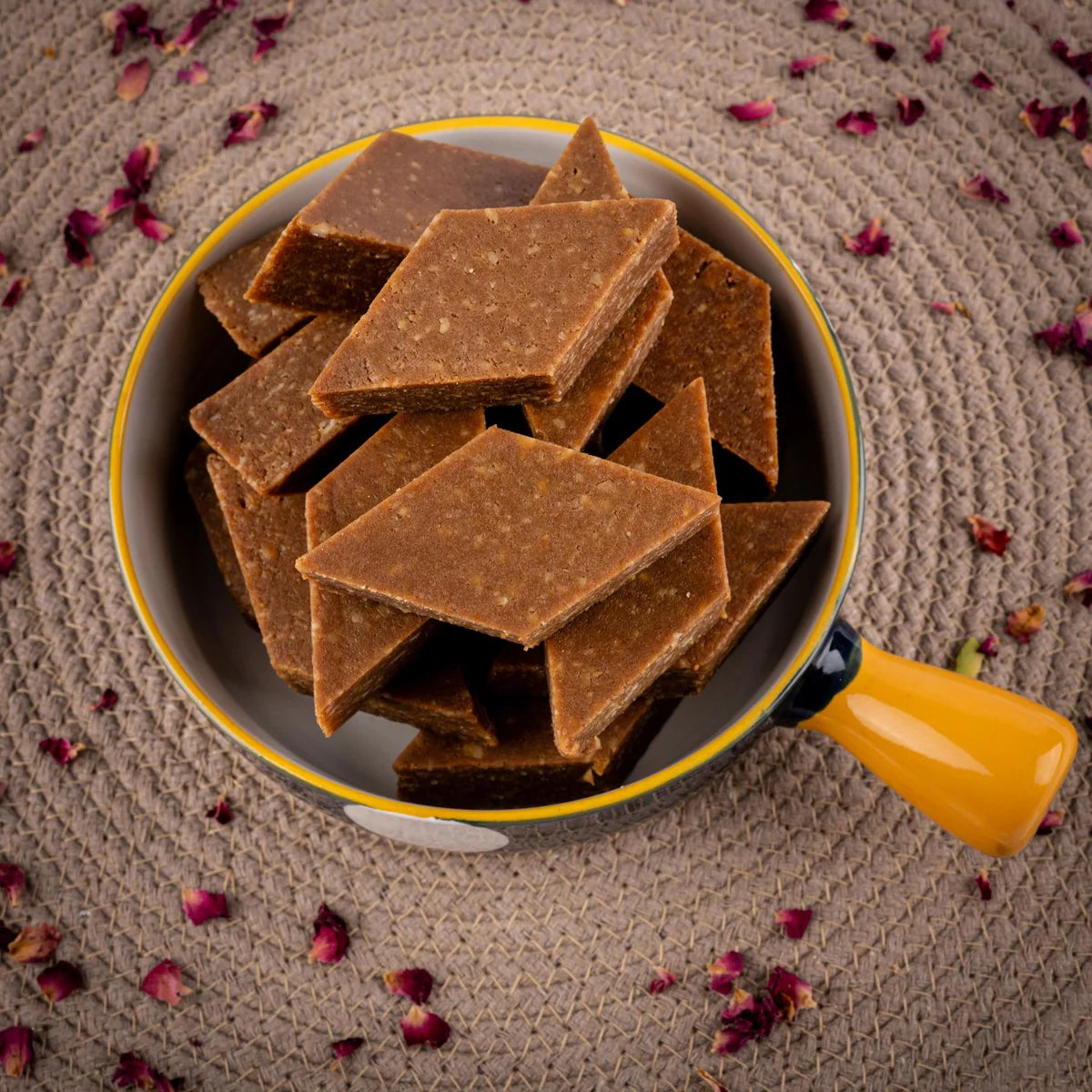 Gudmishri Gud Badam Katli