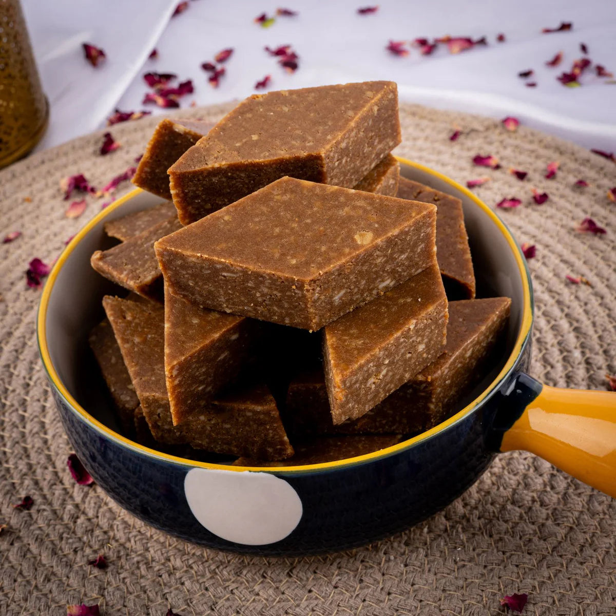 Gudmishri Gud Badam Katli