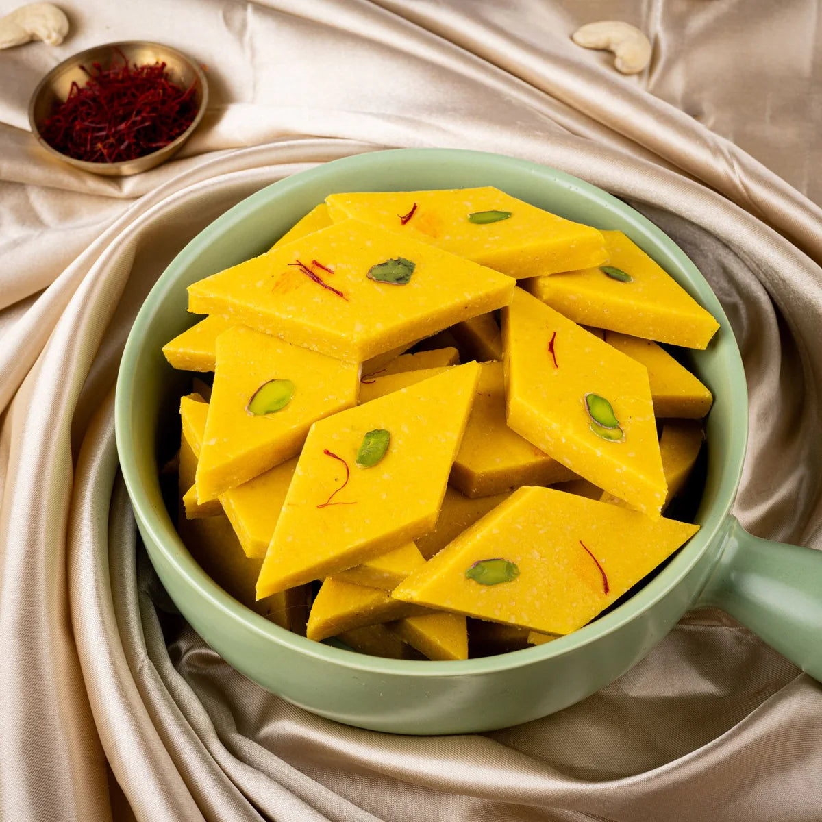 Gudmishri Kaju Kesar Katli