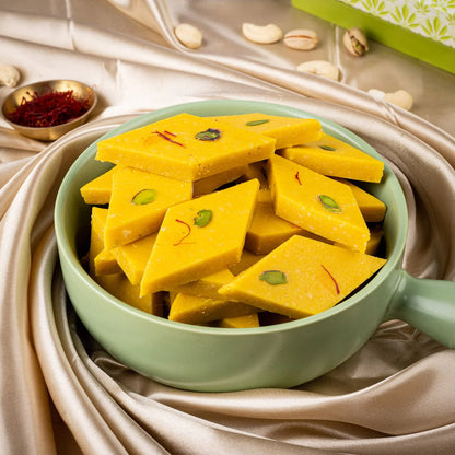 Gudmishri Kaju Kesar Katli
