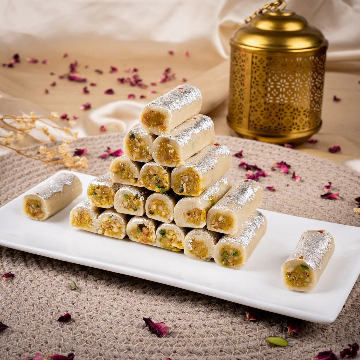 Gudmishri Kaju Roll Mishri