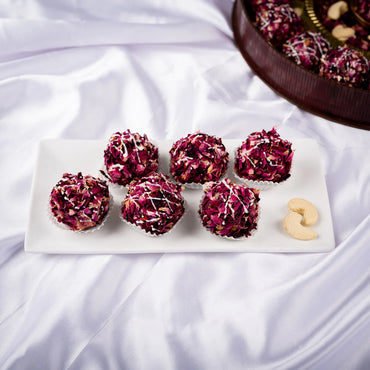 Gudmishri Kaju Rose Laddu