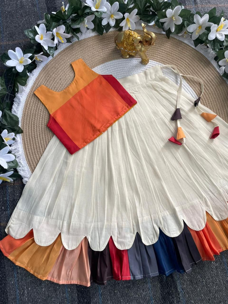 RKT Fashion's Kanakambaram Petal Set
