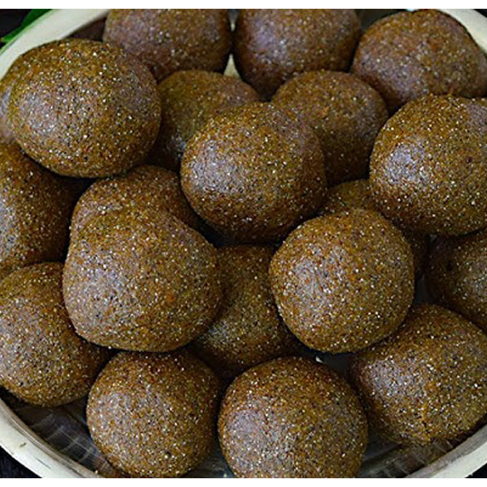 Kamarkat Srini's 
Karupatti (Palm Jaggery) Black Uradhal Laddoo