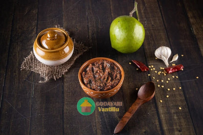 Godavari Vantillu Maagaya (Cut Mango Pickle)