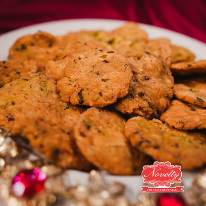 Novelty Sweets Palak Mathi