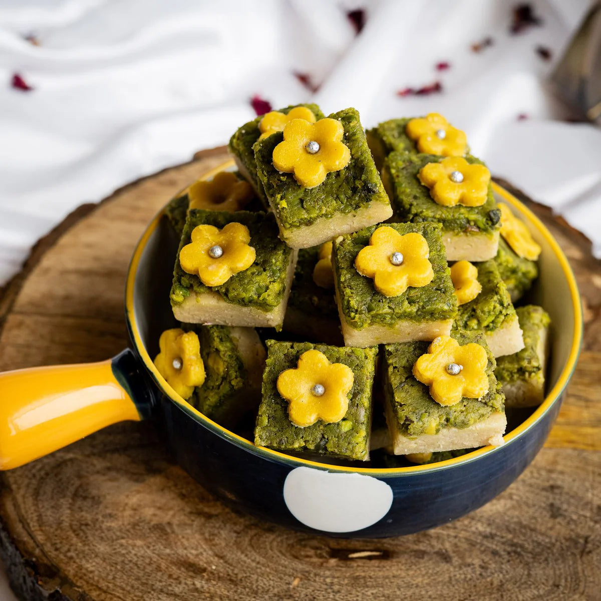 Gudmishri Pista Exotica