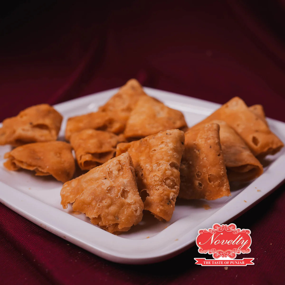 Novelty Sweets Trikoni Mathi