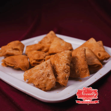 Novelty Sweets Trikoni Mathi