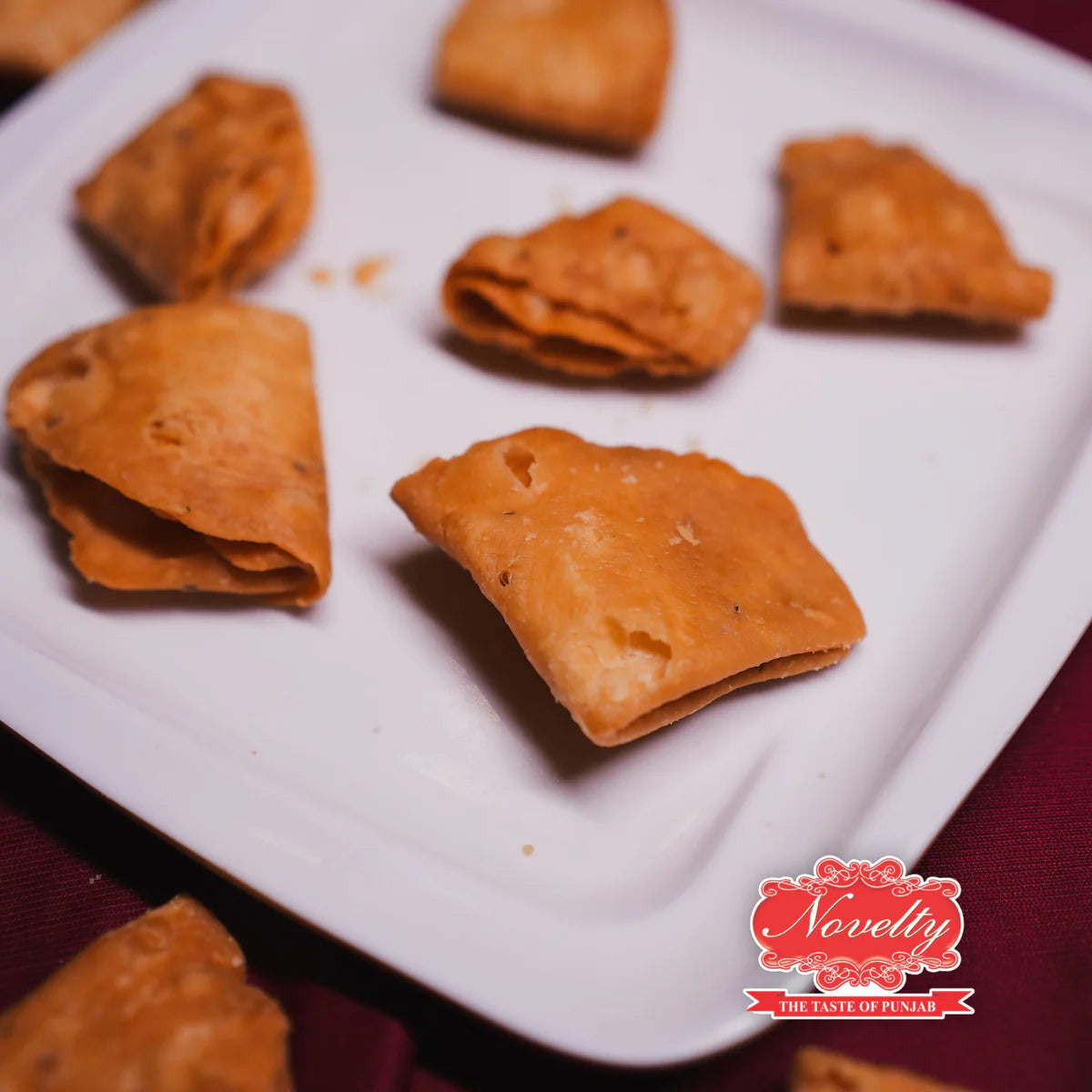 Novelty Sweets Trikoni Mathi