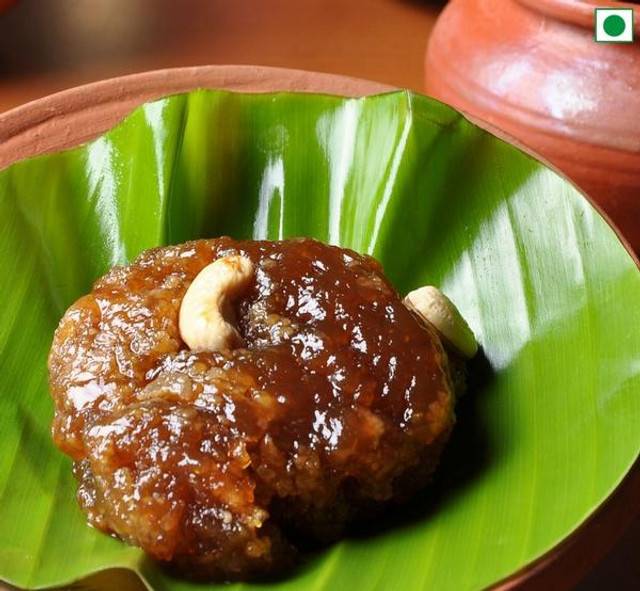 Kovilpatti Murukku Kadai Karupatti Halwa